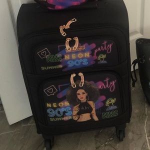 Nicole lee luggage